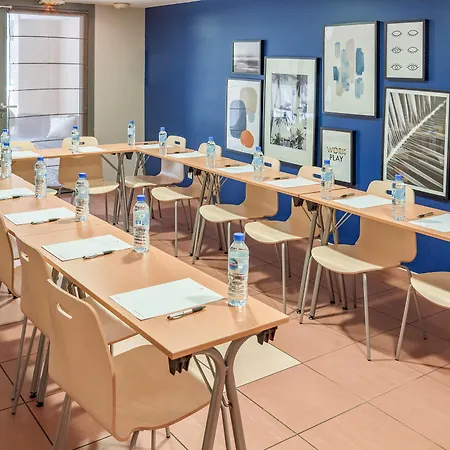 Appart'city Confort - Cote Port Aparthotel La Ciotat