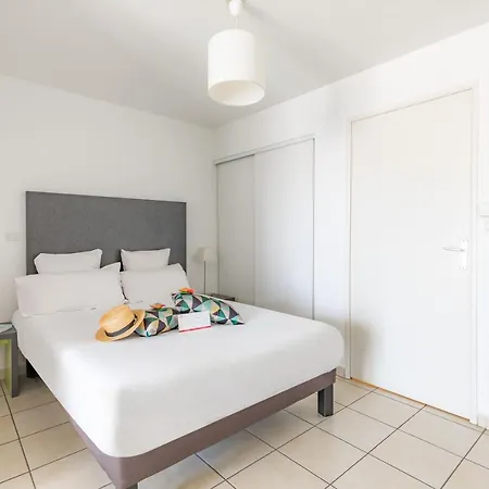 Appart'city Confort - Cote Port 3* La Ciotat