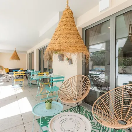 Aparthotel Appart'city Confort - Cote Port 3*