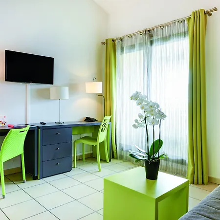 Appart'city Confort - Cote Port 3* La Ciotat