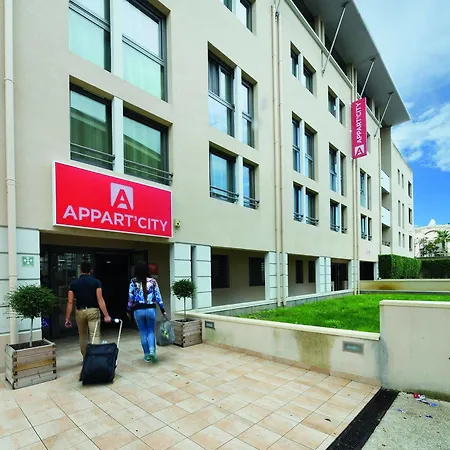 Appart’city Confort – Côté Port Aparthotel 3*