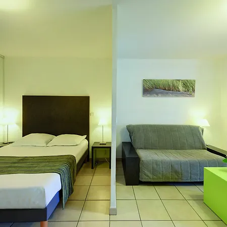 Appart'city Confort - Cote Port Aparthotel 3*