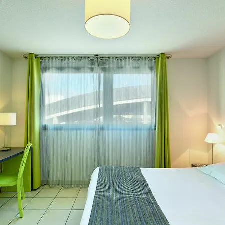 Appart'city Confort - Cote Port Aparthotel
