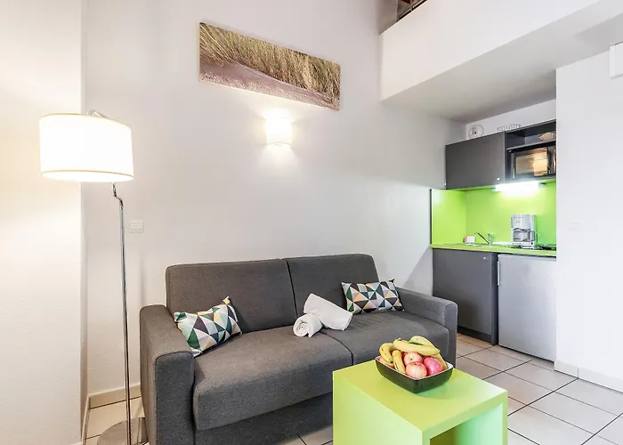 Appart'city Confort - Cote Port Aparthotel