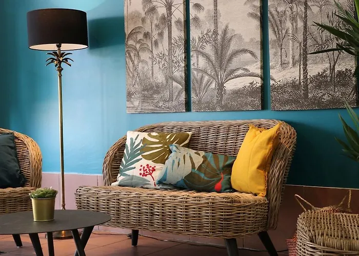 Appart'city Confort - Cote Port Aparthotel La Ciotat