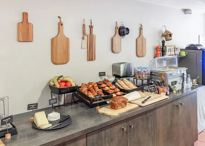 Appart'city Confort - Cote Port 3*