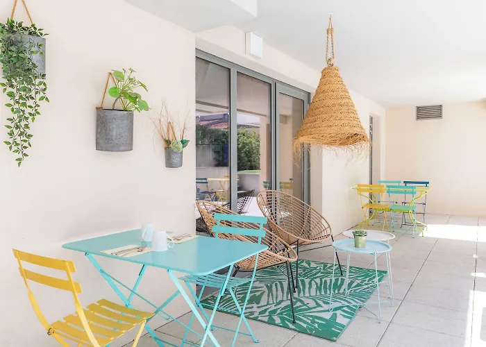 Aparthotel Appart'city Confort - Cote Port 3*