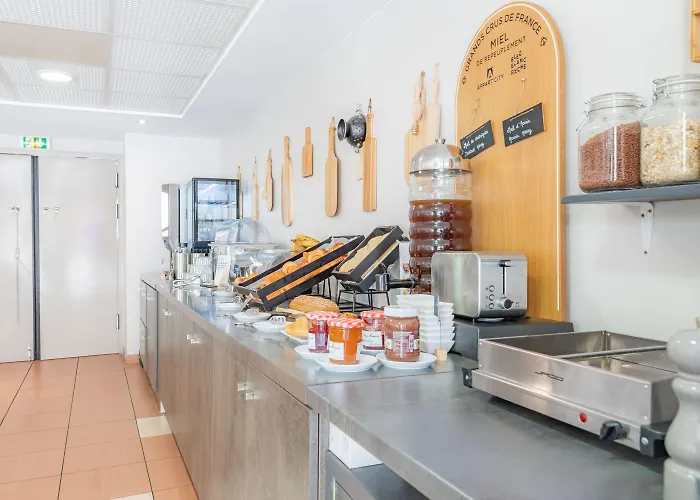 Appart'city Confort - Cote Port Aparthotel La Ciotat